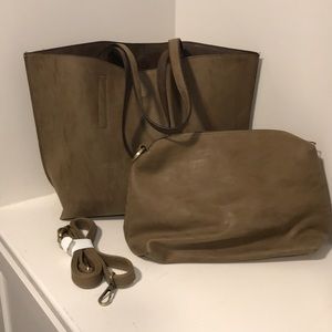 Reversible tote, with matching crossbody